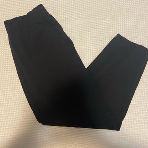 Aritzia - Babaton weekender pants - Size XL